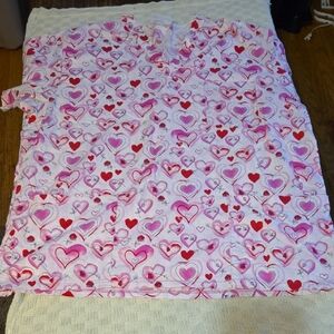 Heart Patterned Scrub Top Size 2X